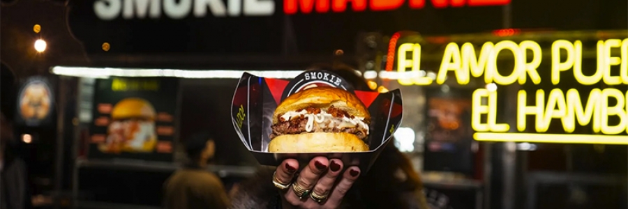 Foto descriptiva de la noticia: 'Un abril cargado de hamburguesas, baloncesto y mucha música en Granada'